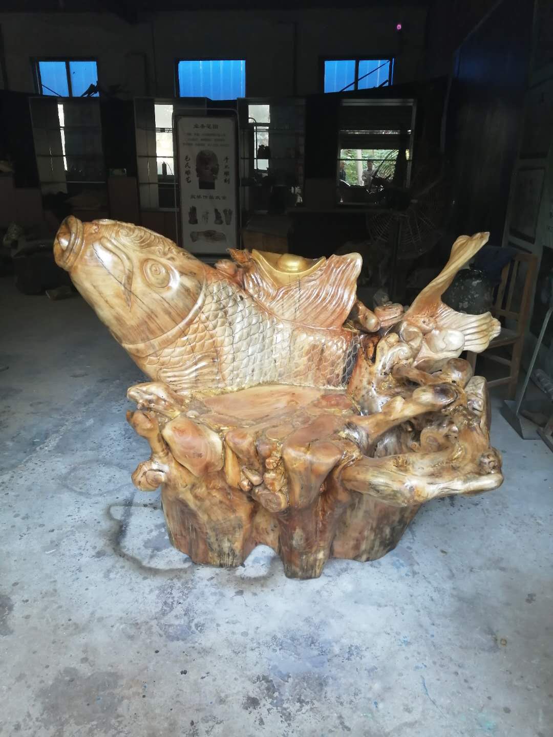穩坐釣魚臺